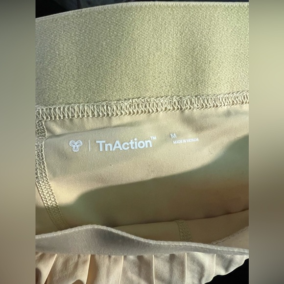 Aritzia TNAMOVE Tennis Mini Pleated Skirt - Picture 5 of 5